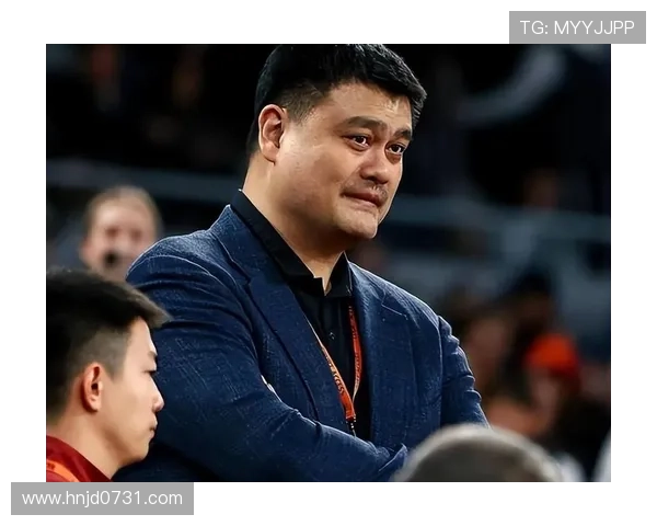 姚明退役后住的那栋别墅，光车库就能停八辆车